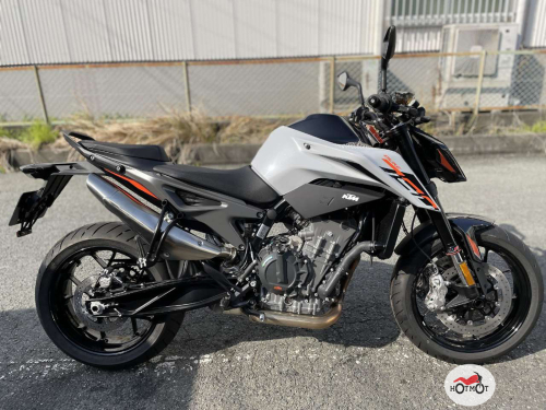 Мотоцикл KTM 790 Duke 2023, Белый фото 2