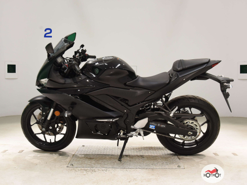 Мотоцикл YAMAHA YZF-R3 2020, Черный
