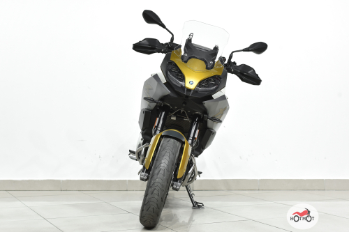 Мотоцикл BMW F900XR 2020, желтый фото 5