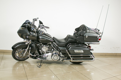 Мотоцикл HARLEY-DAVIDSON CVO Road Glide 2011, СЕРЫЙ фото 4