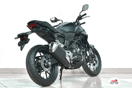 Мотоцикл HONDA CB 300R 2023, Черный фото 7