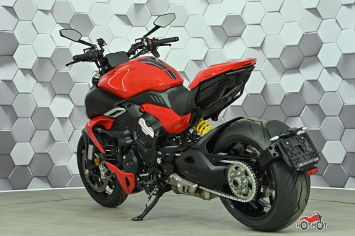 Мотоцикл DUCATI Diavel V4 2024, Красный фото 8