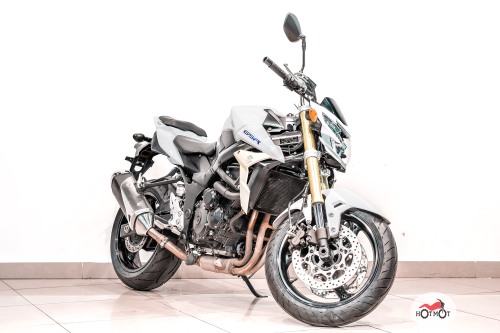 Мотоцикл SUZUKI GSR 750 2013, Белый