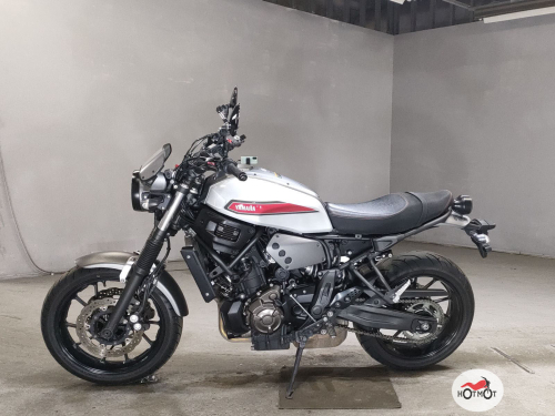 Мотоцикл YAMAHA XSR700 2021, БЕЛЫЙ