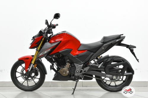 HONDA CB 300F 2024