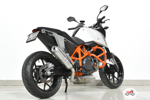 Мотоцикл KTM 690 Duke 2015, Белый фото 6