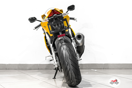Мотоцикл APRILIA RSV4 2013, Жёлтый фото 6