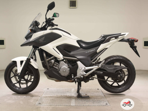 Мотоцикл HONDA NC 700X 2013, белый