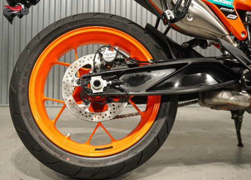 Мотоцикл KTM 890 Duke GP 2022, ЧЕРНЫЙ фото 7