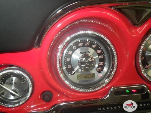 Мотоцикл HARLEY-DAVIDSON Electra Glide 2010, Красный фото 12