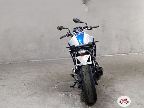 Мотоцикл BMW F 900 R 2022, белый фото 4