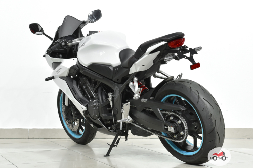 Мотоцикл HONDA CBR650R 2023, Белый фото 8