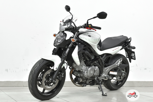 Мотоцикл SUZUKI SFV 650 GLADIUS 2013, БЕЛЫЙ фото 2