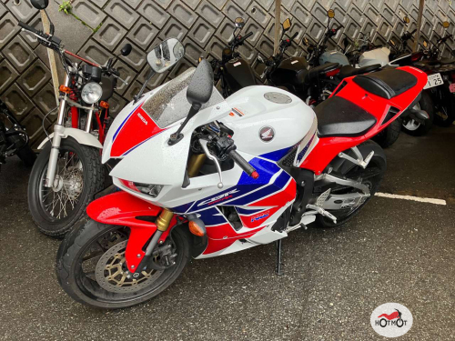 Мотоцикл HONDA CBR 600RR 2016, Белый фото 4