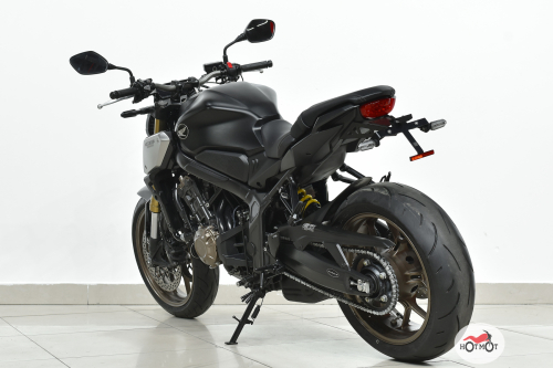 Мотоцикл HONDA CB650R 2022, Черный фото 8