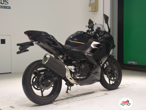 Мотоцикл KAWASAKI Ninja 400 2020, черный фото 5