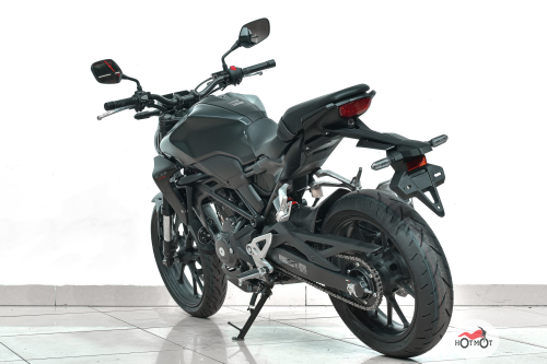 Мотоцикл HONDA CB 300R 2023, Черный фото 8
