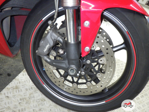 Мотоцикл TRIUMPH Daytona 675 2012, Красный фото 9