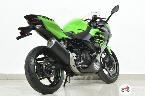 Мотоцикл KAWASAKI Ninja 400 2019, Зеленый фото 7
