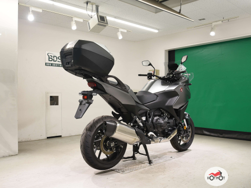 Мотоцикл HONDA NT1100 2022, серый фото 5