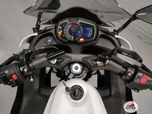 Мотоцикл KAWASAKI Ninja 650  2017, Белый фото 5