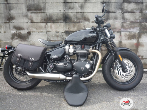 Мотоцикл TRIUMPH Bonneville Bobber 2021, Черный фото 2