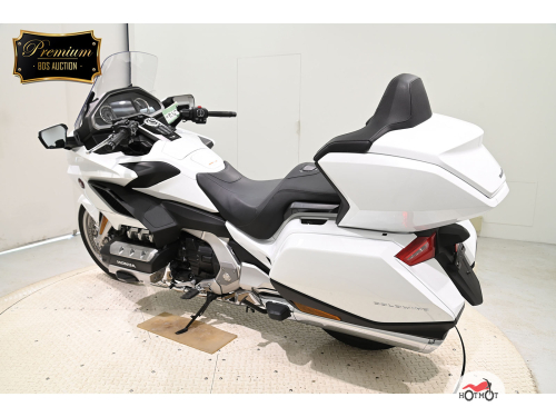 Мотоцикл HONDA GL 1800 2018, белый фото 6