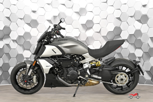 Мотоцикл DUCATI Diavel 1260 2019, серый фото 4