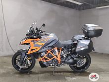 Мотоцикл KTM 1290 Super Duke GT 2022, серый