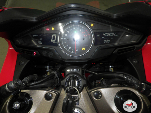 Мотоцикл HONDA VFR 800 2015, Красный фото 12