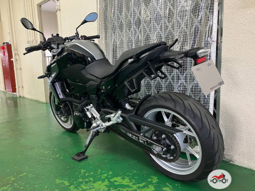 Мотоцикл BMW F 900 R 2020, черный фото 4