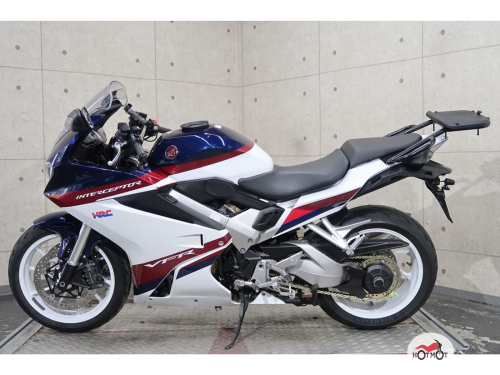 Мотоцикл HONDA VFR 800 2020, Белый