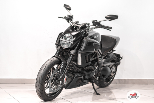 Мотоцикл DUCATI Diavel 2011, Черный фото 2