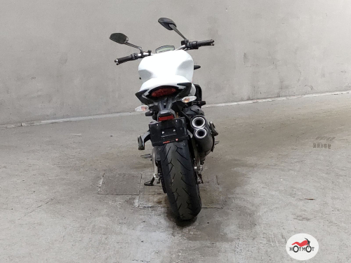 Мотоцикл DUCATI Monster 821 2015, Белый фото 4
