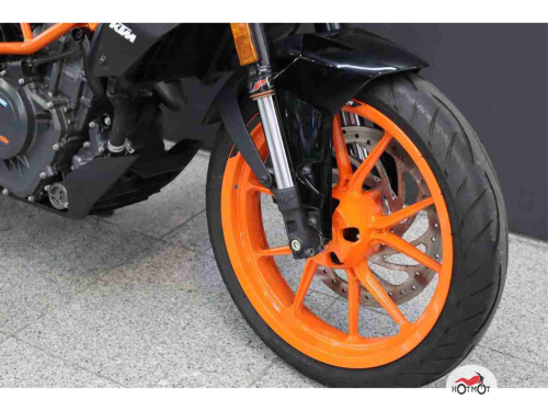 Мотоцикл KTM 390 Duke 2020, Оранжевый фото 3