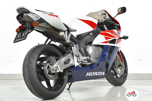 Мотоцикл HONDA CBR 1000RR/RA Fireblade 2005, Белый фото 7