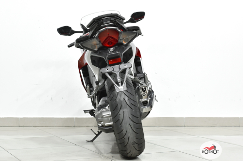 Мотоцикл HONDA VFR1200FD 2011, Красный фото 6