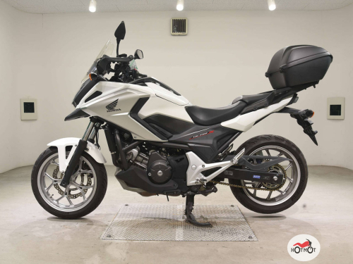 Мотоцикл HONDA NC 750X 2018, белый