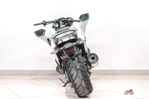Мотоцикл HONDA NM4  2015, БЕЛЫЙ фото 6