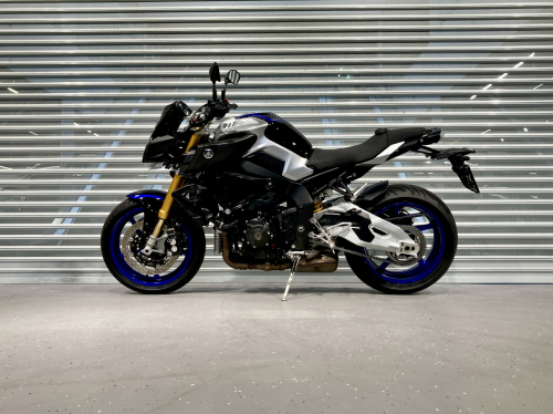 Мотоцикл Yamaha MT-10 2017, ЧЕРНЫЙ фото 2