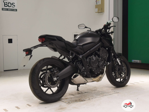 Мотоцикл HONDA CB 650R 2024, черный фото 5