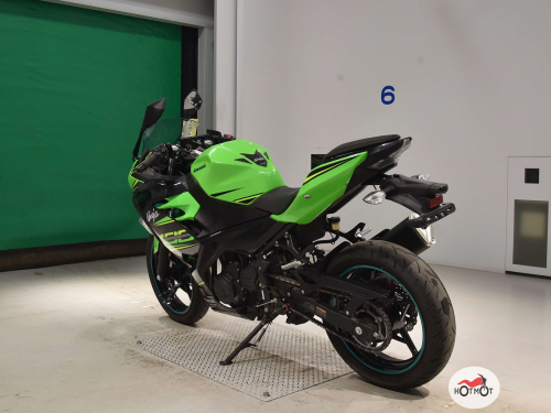 Мотоцикл KAWASAKI Ninja 400 2020, Зеленый фото 6