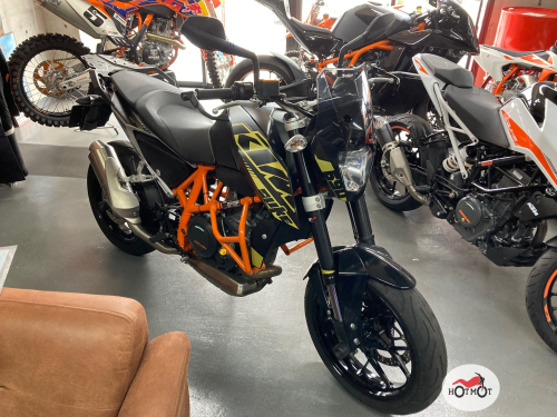 Мотоцикл KTM 690 Duke 2015, Черный фото 2
