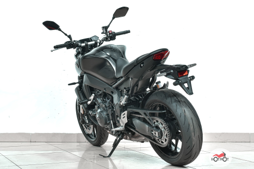 Мотоцикл YAMAHA MT-09 (FZ-09) 2022, Черный фото 8