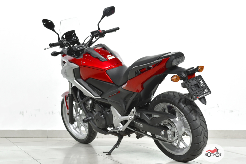 Мотоцикл HONDA NC 750X 2016, Красный фото 8