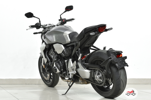 Мотоцикл HONDA CB1000R 2020, СЕРЫЙ фото 8