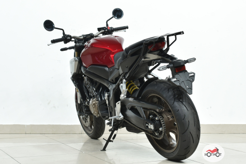 Мотоцикл HONDA CB 650R 2022, Красный фото 8