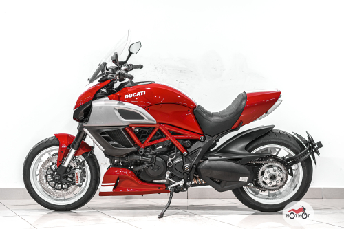 Мотоцикл DUCATI Diavel 2013, Красный фото 4