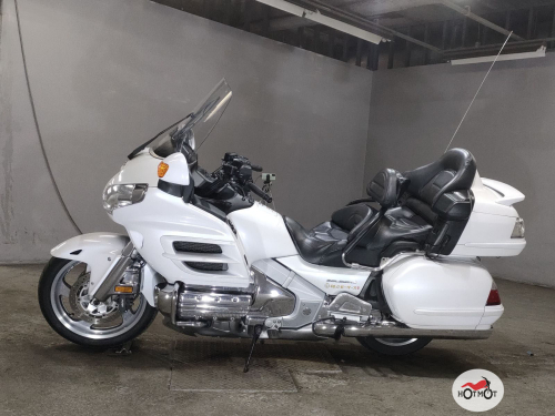 Мотоцикл HONDA GL 1800 2009, белый