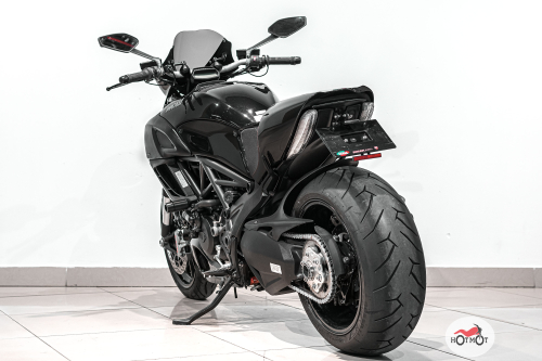 Мотоцикл DUCATI Diavel 2011, Черный фото 8